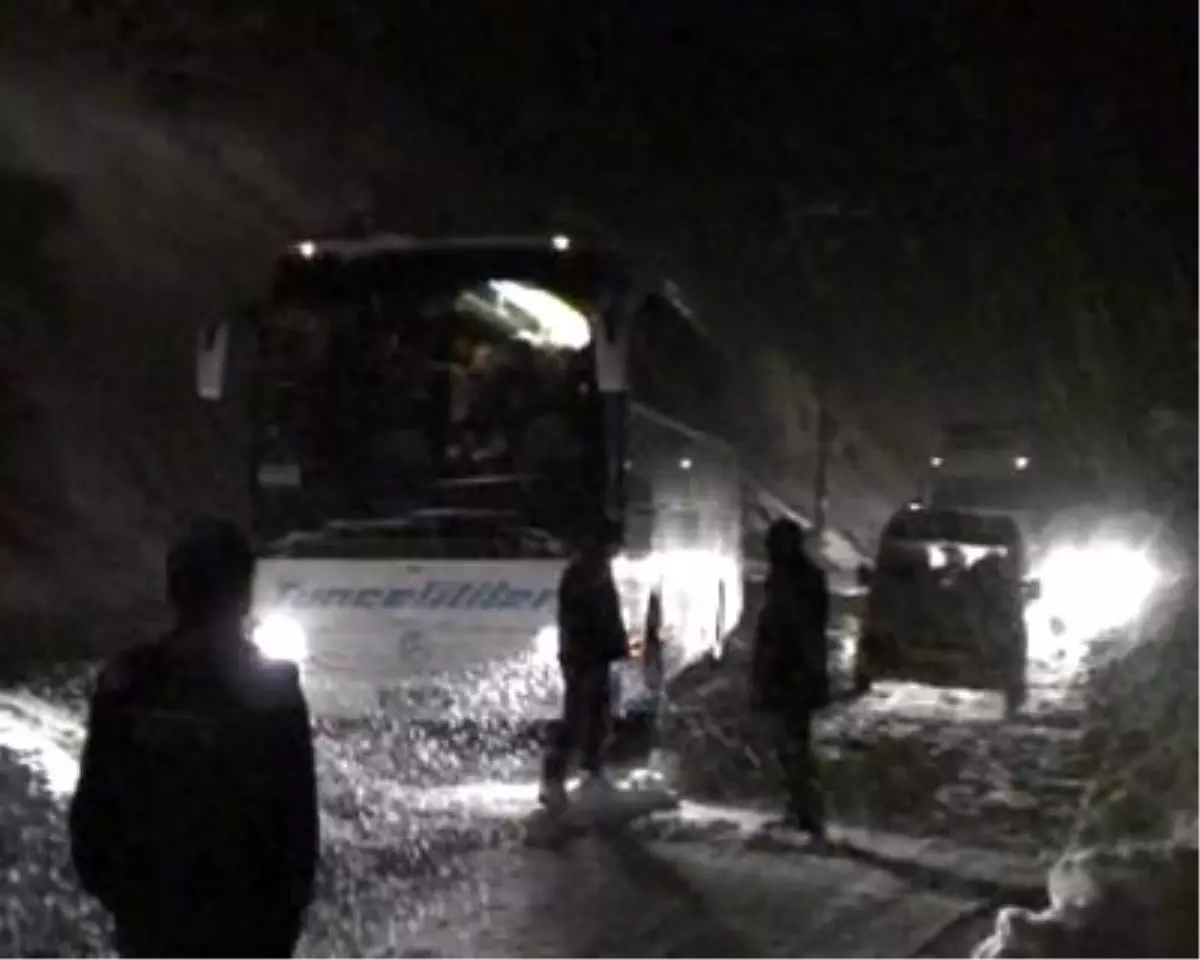 Çığ Altında Kalmaktan Böyle Kurtuldular