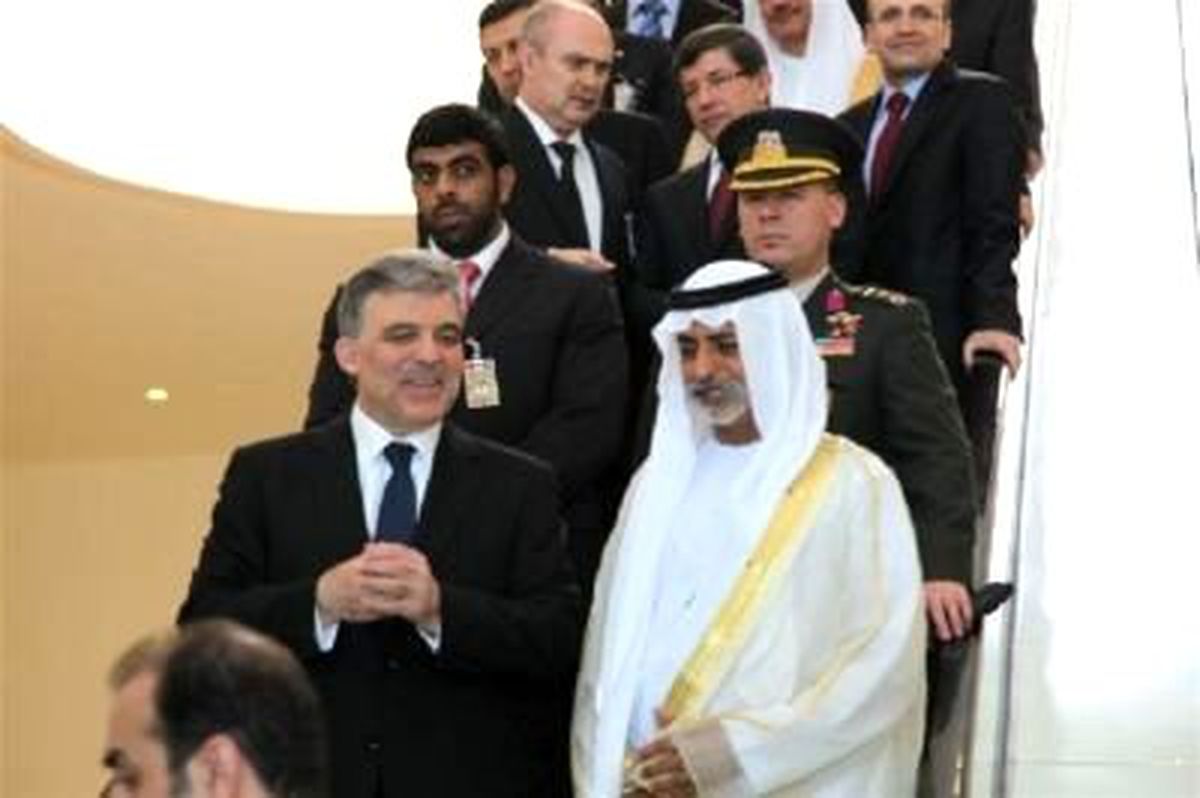 Cumhurbaşkanı Gül, Zayed Üniversitesini Ziyaret Etti