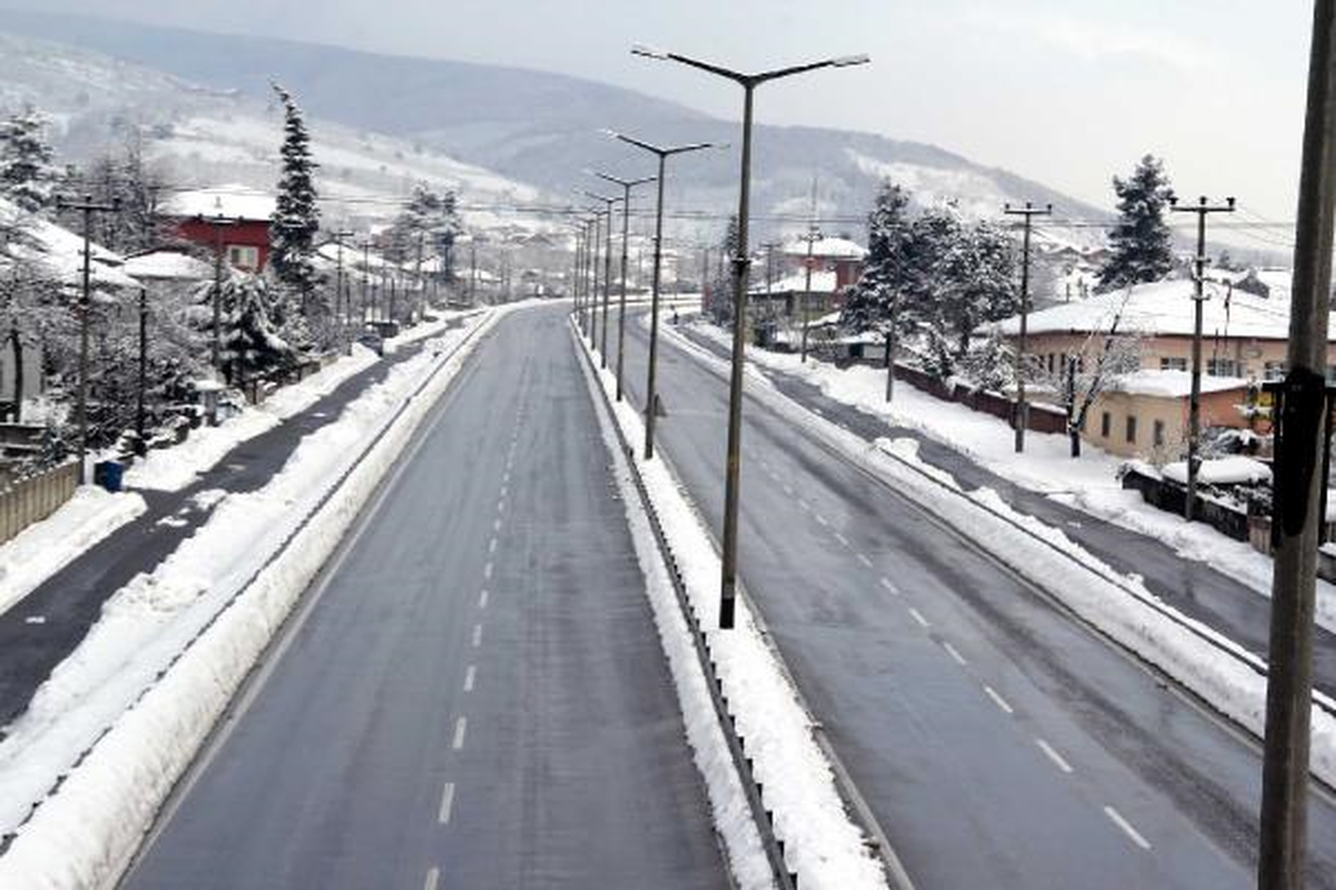 D-100\'de Kar Sakinliği
