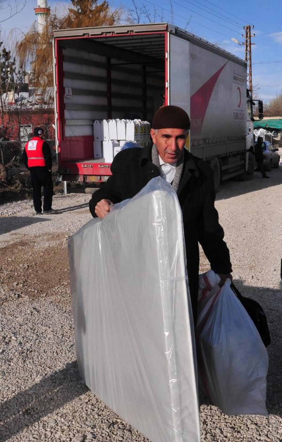 Depremin 100'üncü Gününde 100 Bin Kişi Konteynerde