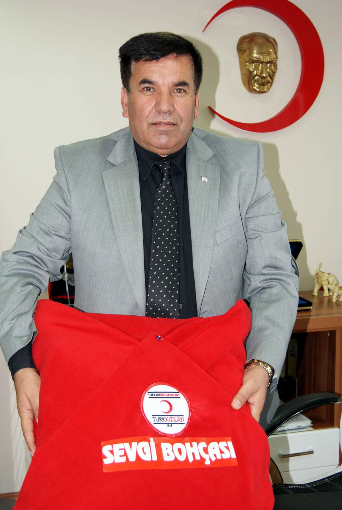Eskişehir Kızılay Şubesi 2011 Yılında 125 Bebeğe Sevgi Bohçası Dağıttı