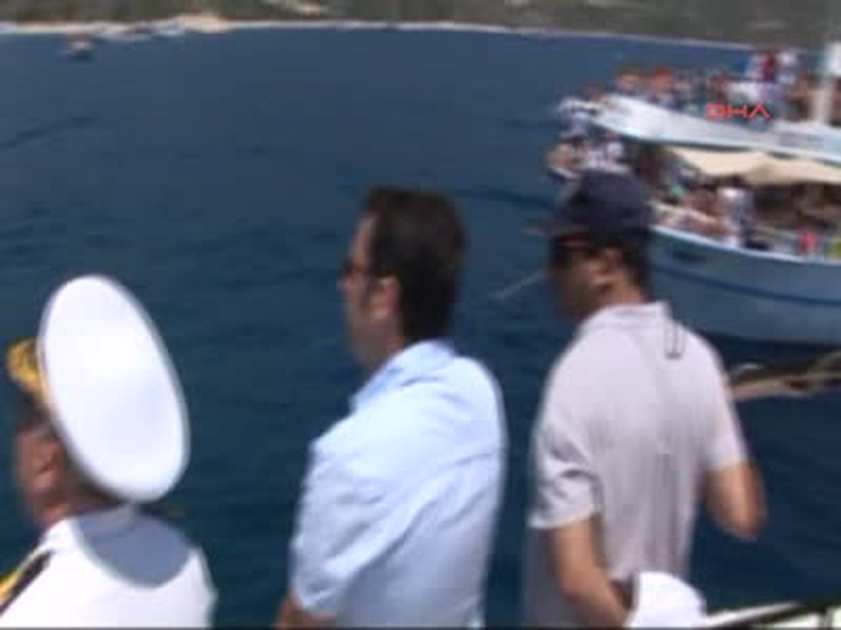 Fırtına, Kaş'taki Batığı 130 Metre Sürükledi
