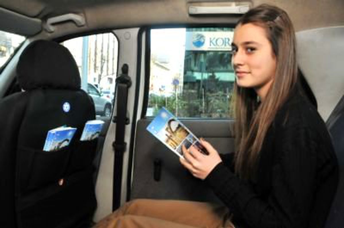 İzto\'dan Taksilere İzmir Guide Konulacak 250 Ceplik