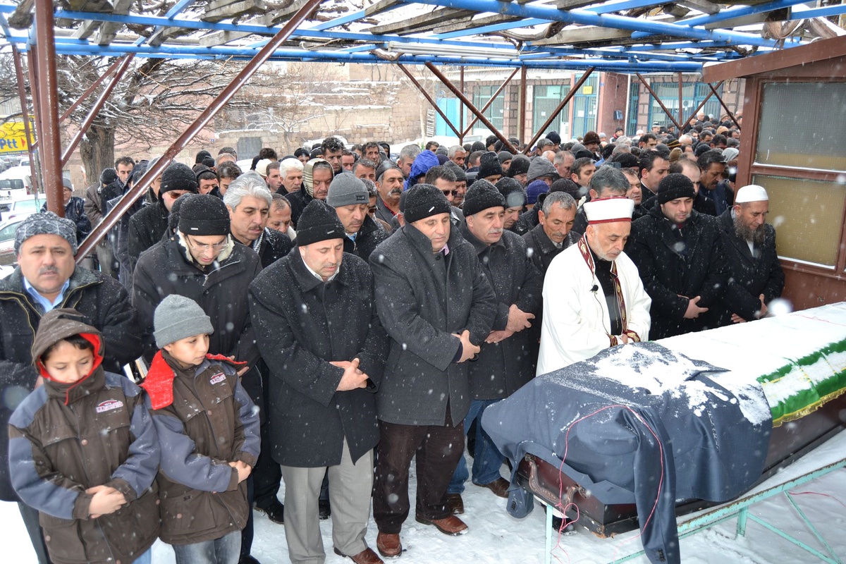 Kazada Hayatını Kaybeden İşadamı Toprağa Verildi