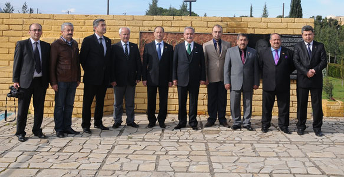 KKTC'DE Osmaniye Heyetinden Kabir Ziyareti