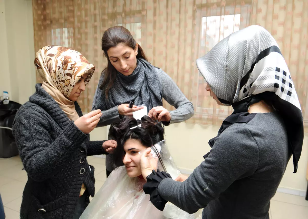 Şehitkamil Belediyesi Balık Vermeyi Değil; Balık Tutmayı Öğretiyor