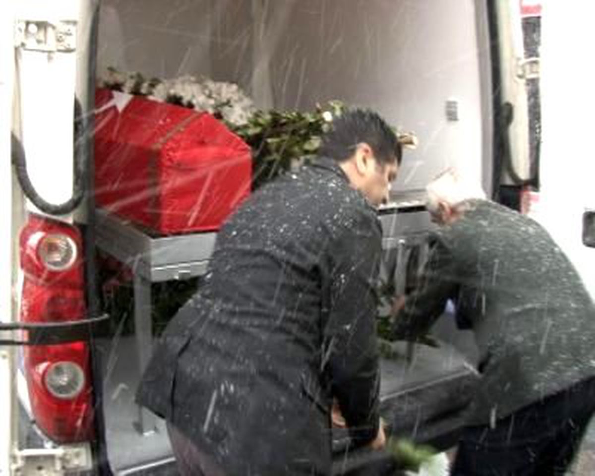 Şüpheli Kovalarken Şehit Düşen Polisin Cenazesi Memleketine Götürüldü