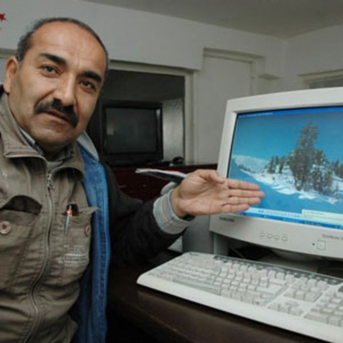Susuz Kalan Hayvanları İçin Cep Telefonuyla Yardım İstedi