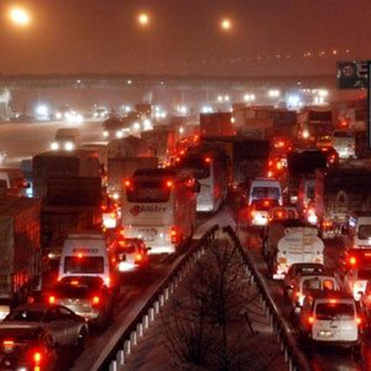 Tem Edirne Yönü Trafiğe Açıldı, İstanbul Yönü Çok Yoğun