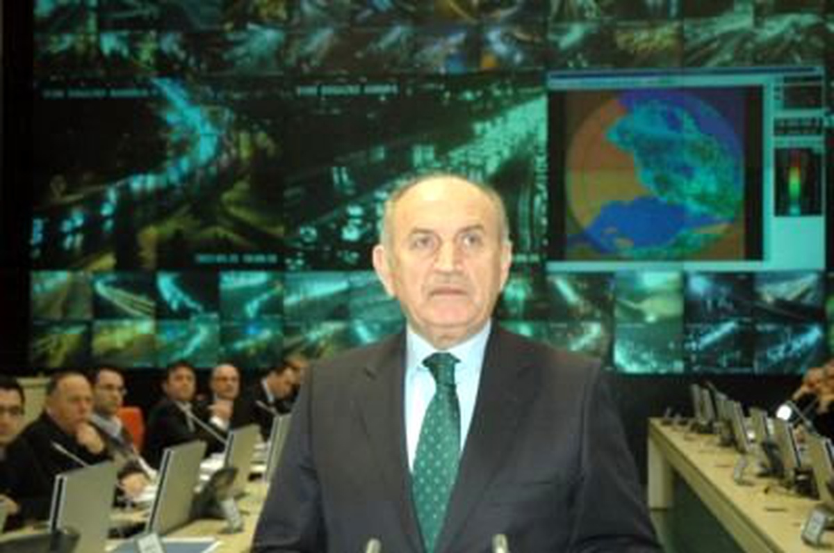 Topbaş: 'İstanbul'da Bütün Ana Arterler Açık'
