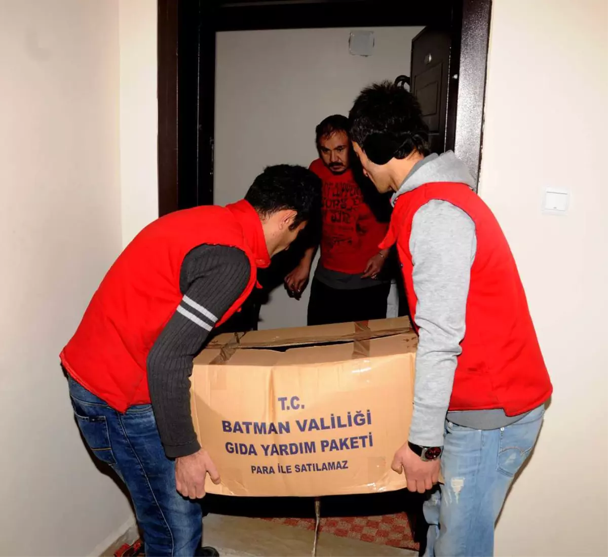 Yardımlar Depremzedelere Hızlı Bir Şekilde Ulaştırılıyor