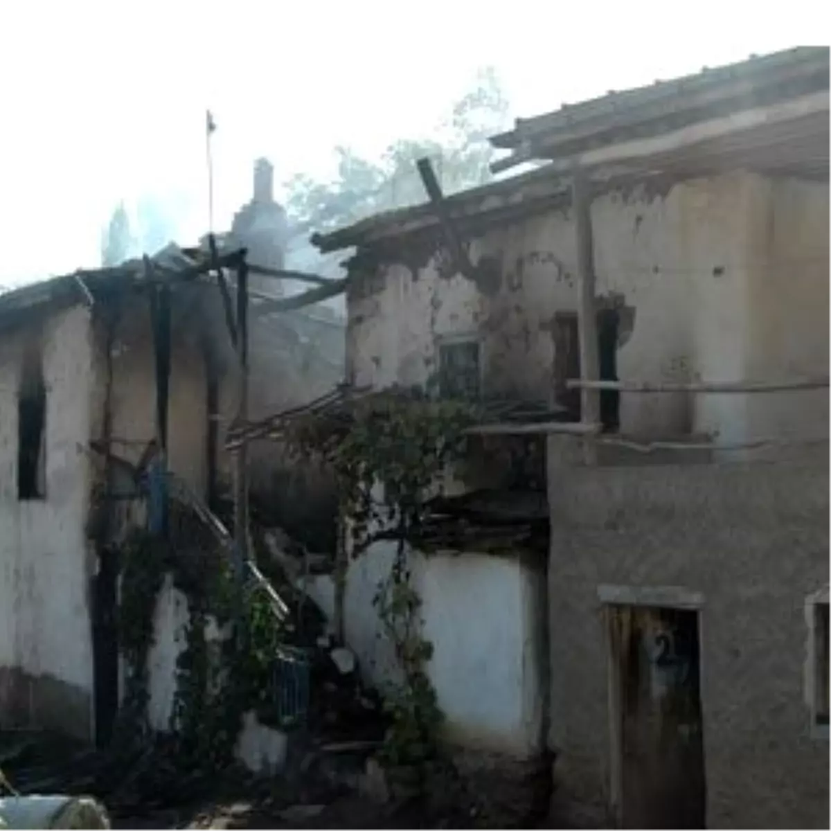 101 Yaşındaki Kadın Yanarak Öldü