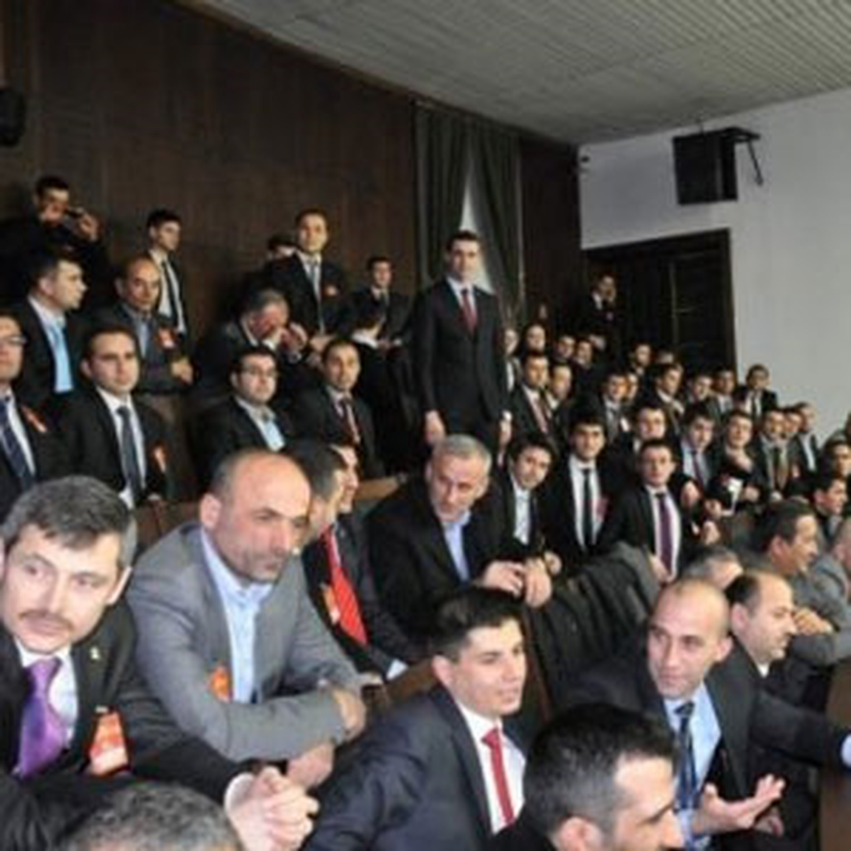 AK Parti Manisa İl Gençlik Kolları Başbakan Erdoğan ile Buluştu