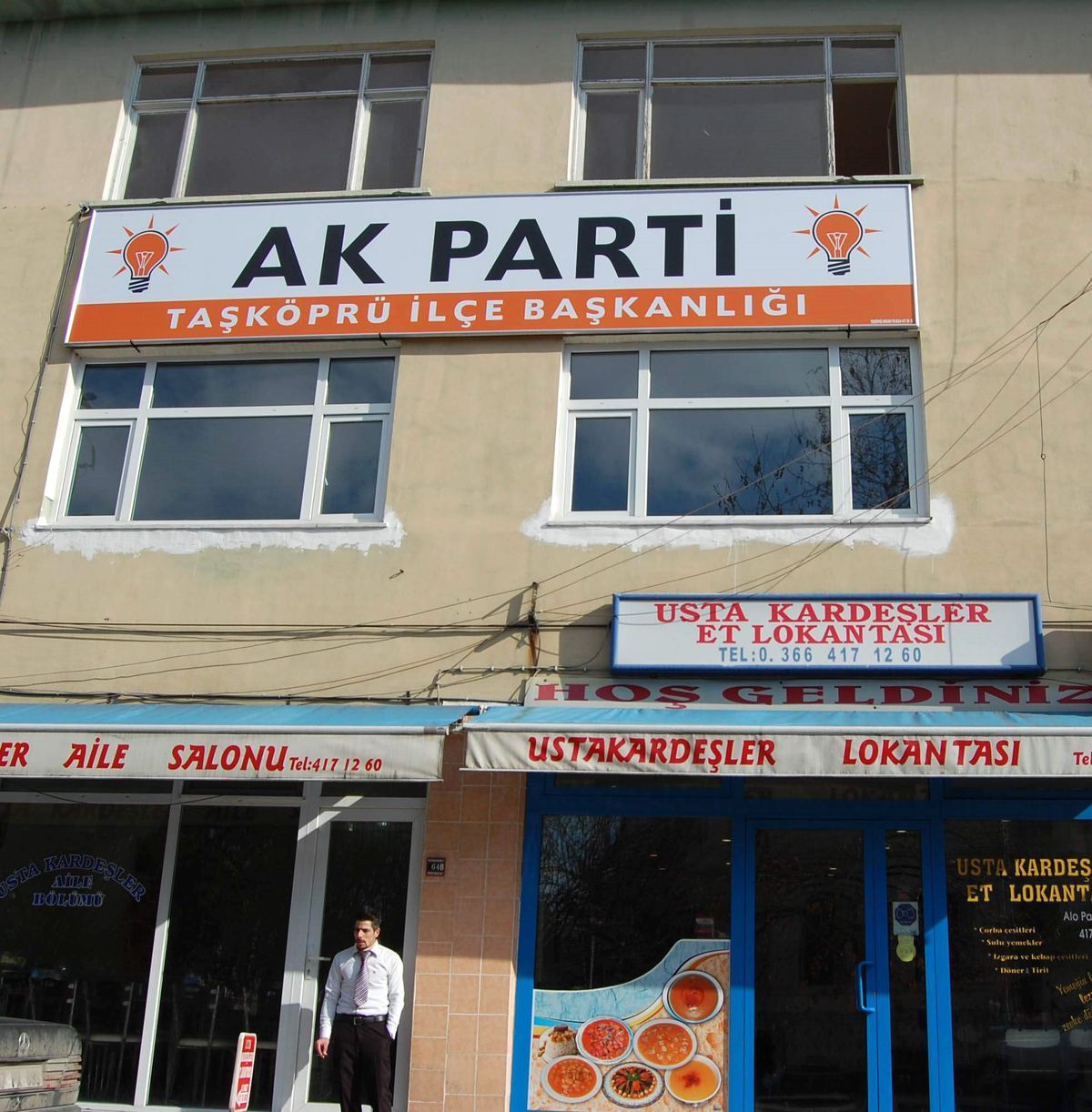 AK Parti Yeni Binasına Taşındı