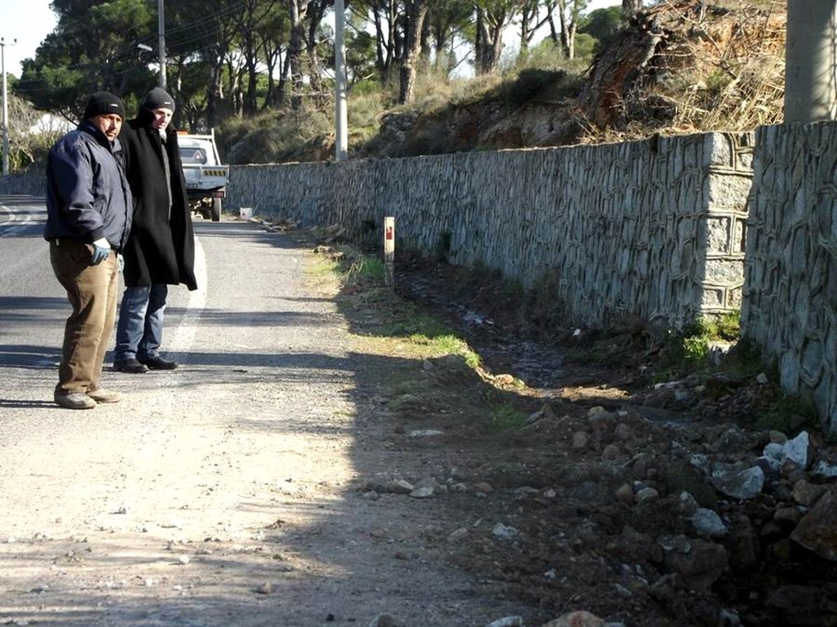 Ayvalık Belediyesi, Yağmur Suyu Giderleri Yapıyor