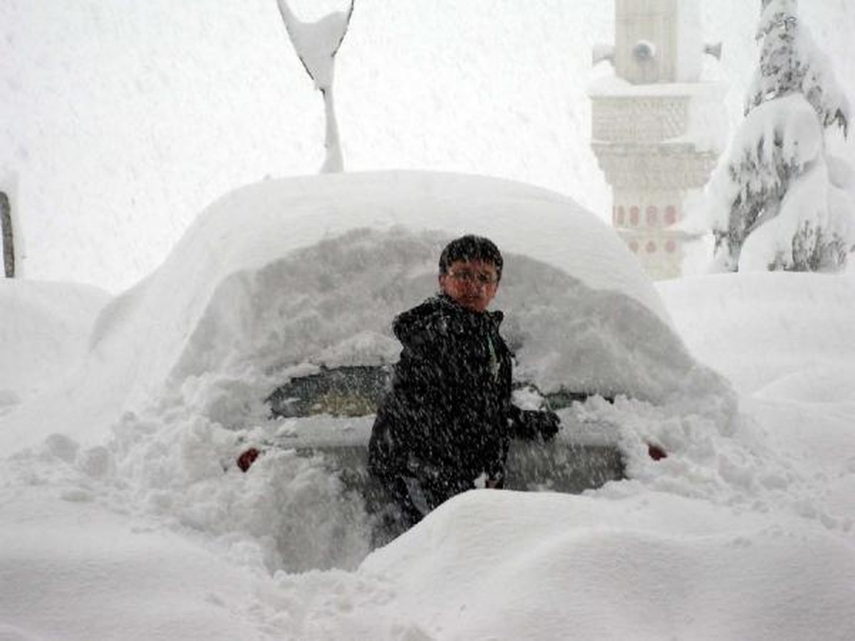 Bitlis Kara Gömüldü, 302 Köy Yolu Kapandı