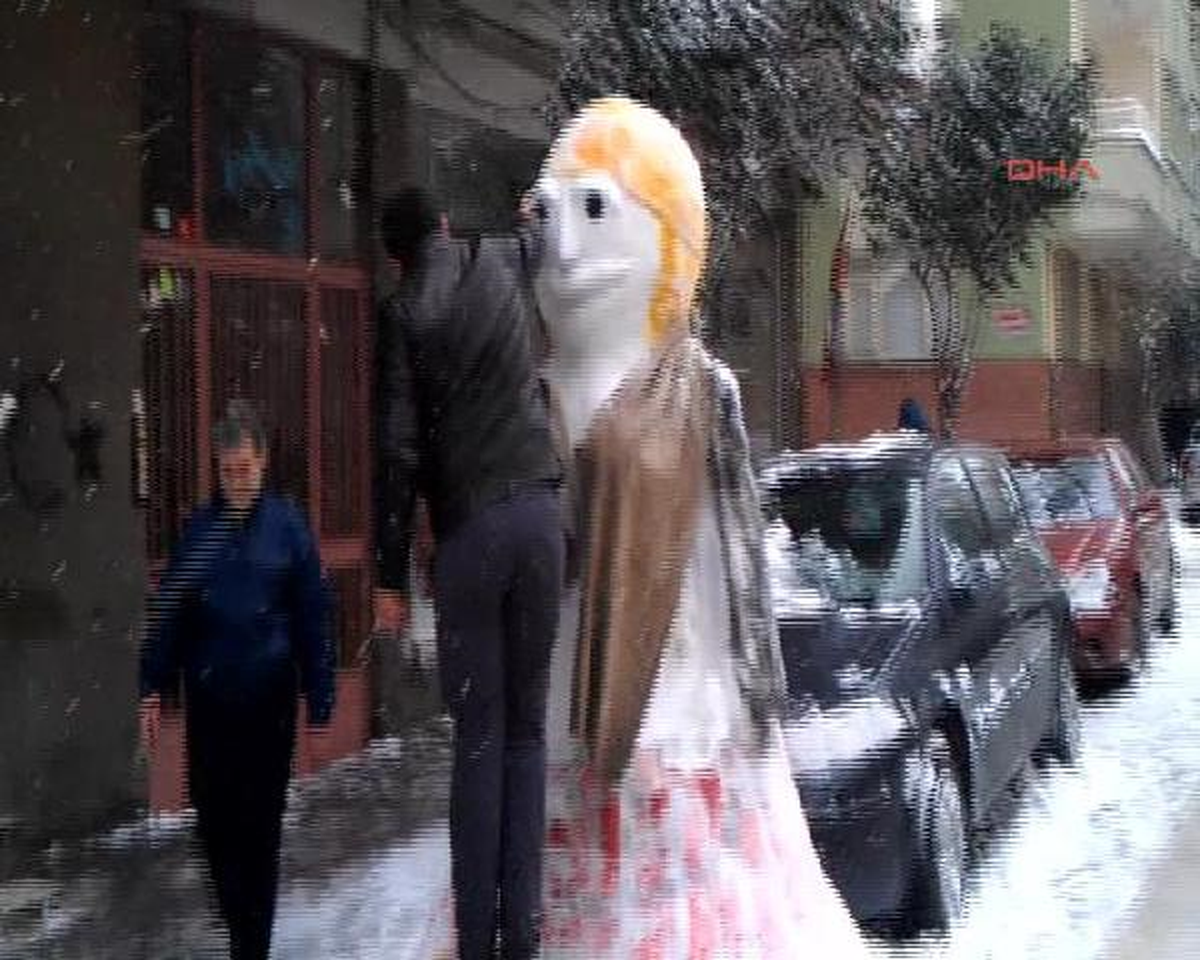 Bu da "Kardan Kadın"