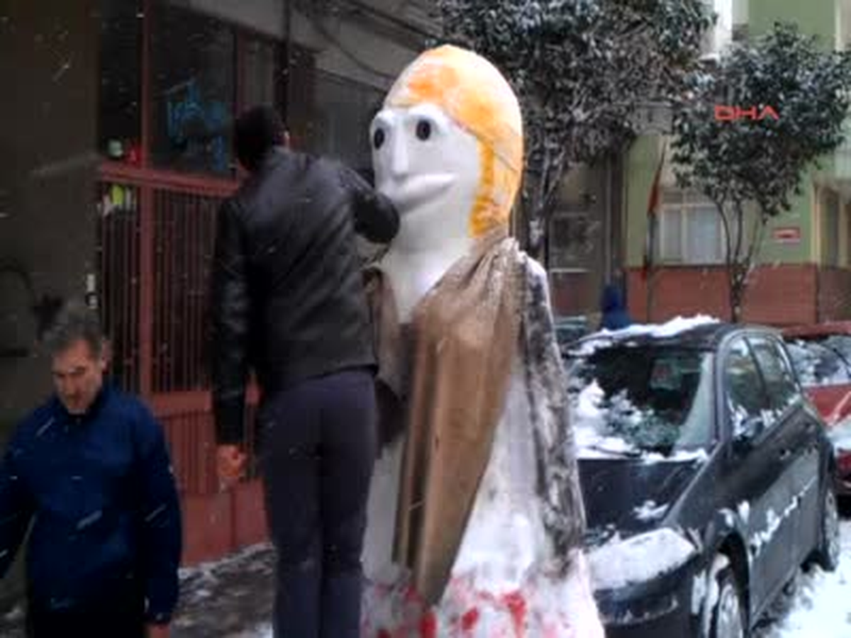 Bu da 'Kardan Kadın' ...