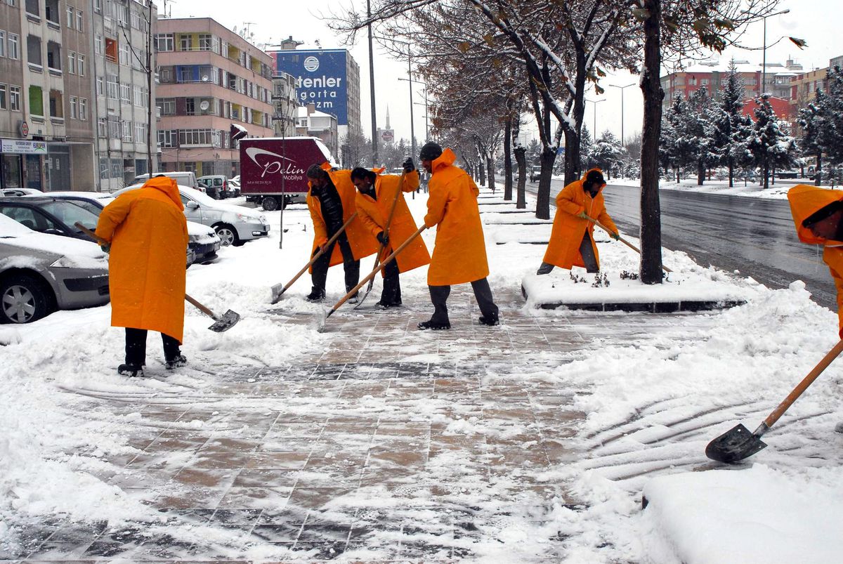Büyükşehir 750 Kilo Tuz Kullandı