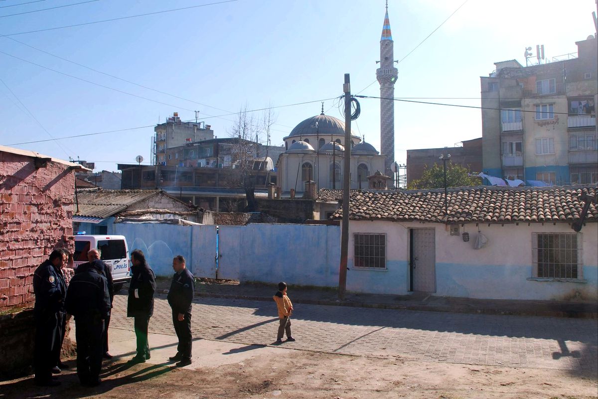 Cemil İpekçi Evinde Ölü Bulundu