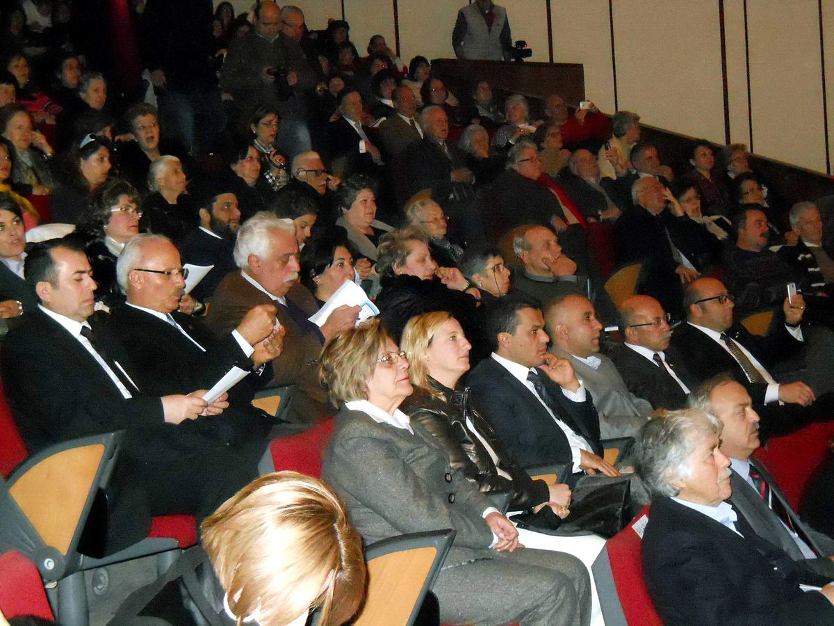 Dostluk Rüzgarları Karşı Kıyıda Esti