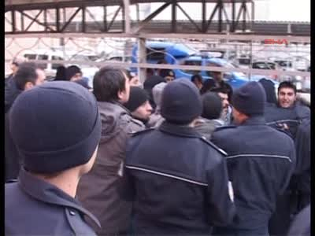 Duruşma Sonrası Gerginlik