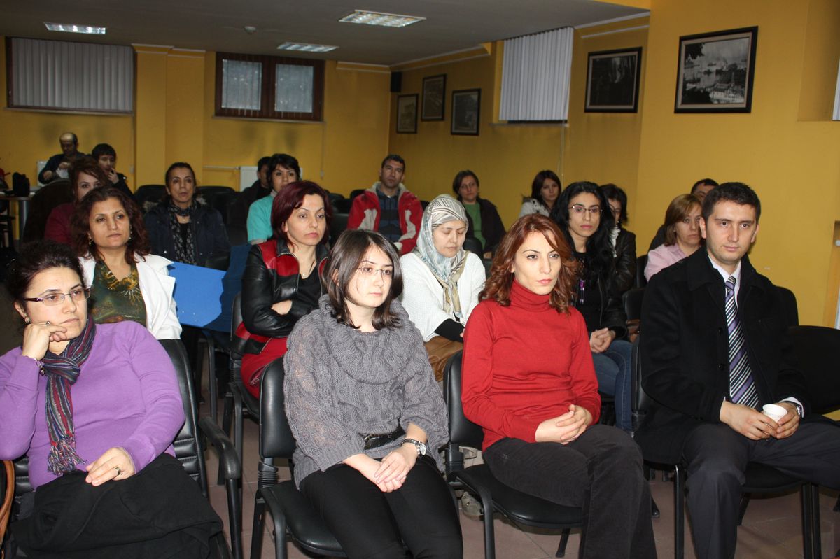 Evde Sağlık Hizmetlerinde Görev Yapanlar Bilgilendirildi
