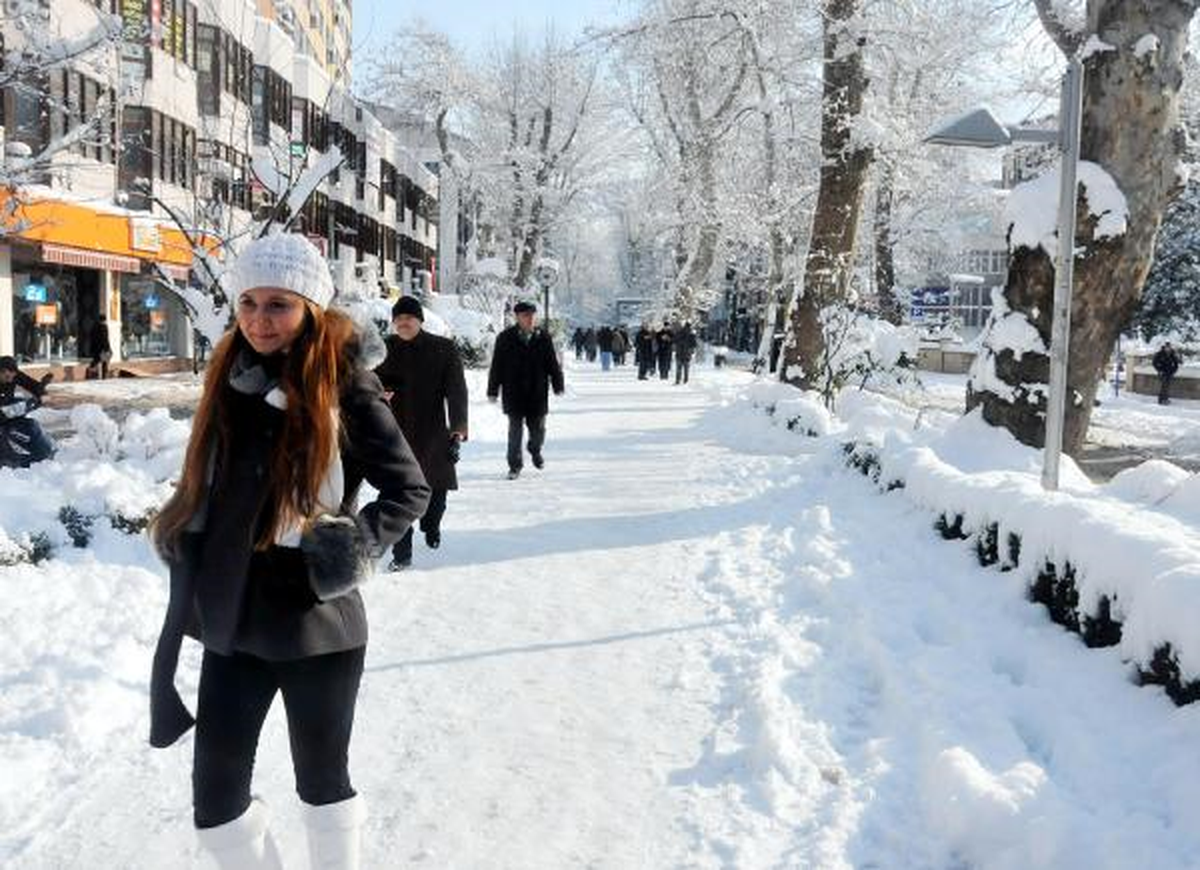 Kar, Kocaeli'de 96 Köy Yolunu Kapattı