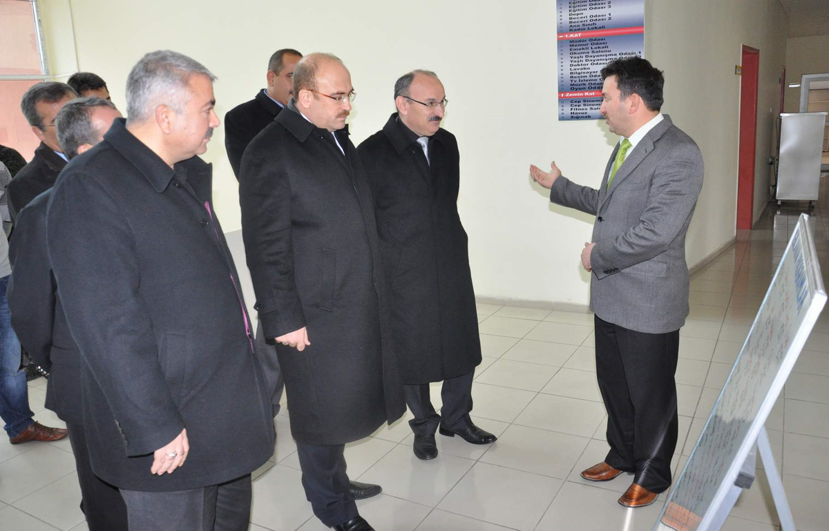 Milletvekili Sarı, Toplum Merkezinde İncelemelerde Bulundu