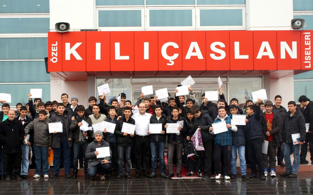 Okulda İngilizce Tatilde Rusça