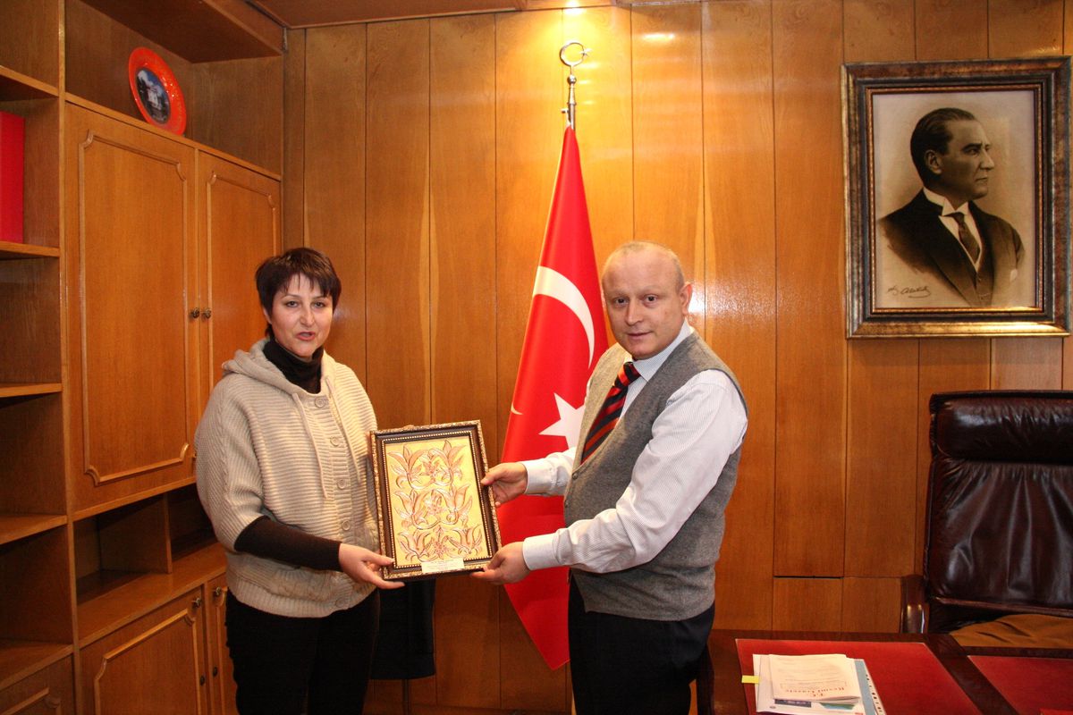 Yetişme Çağındaki Çocukları Koruma Derneği Başkanı Usta'dan Trabzon Valisi Kızılcık'a Ziyaret