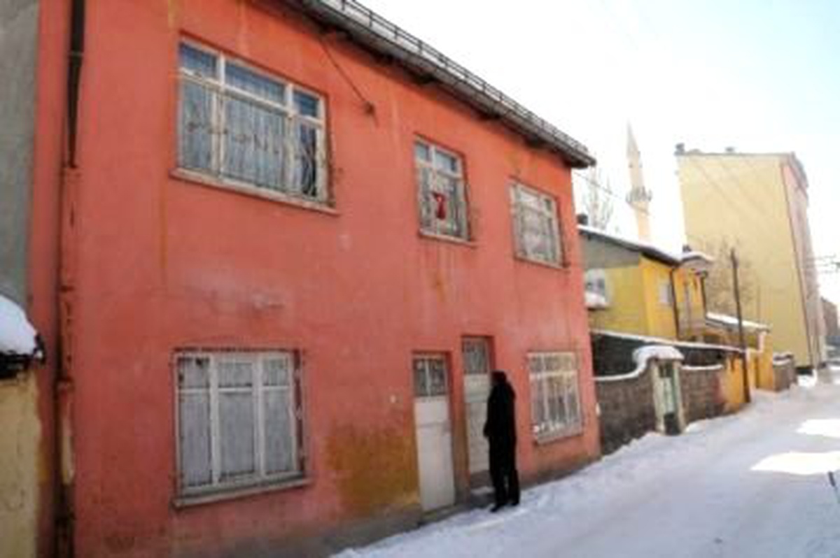12 Yaşındaki Kız Çocuğunu, Sözleşmeyle Satın Alıp Tecavüz Etti İddiası