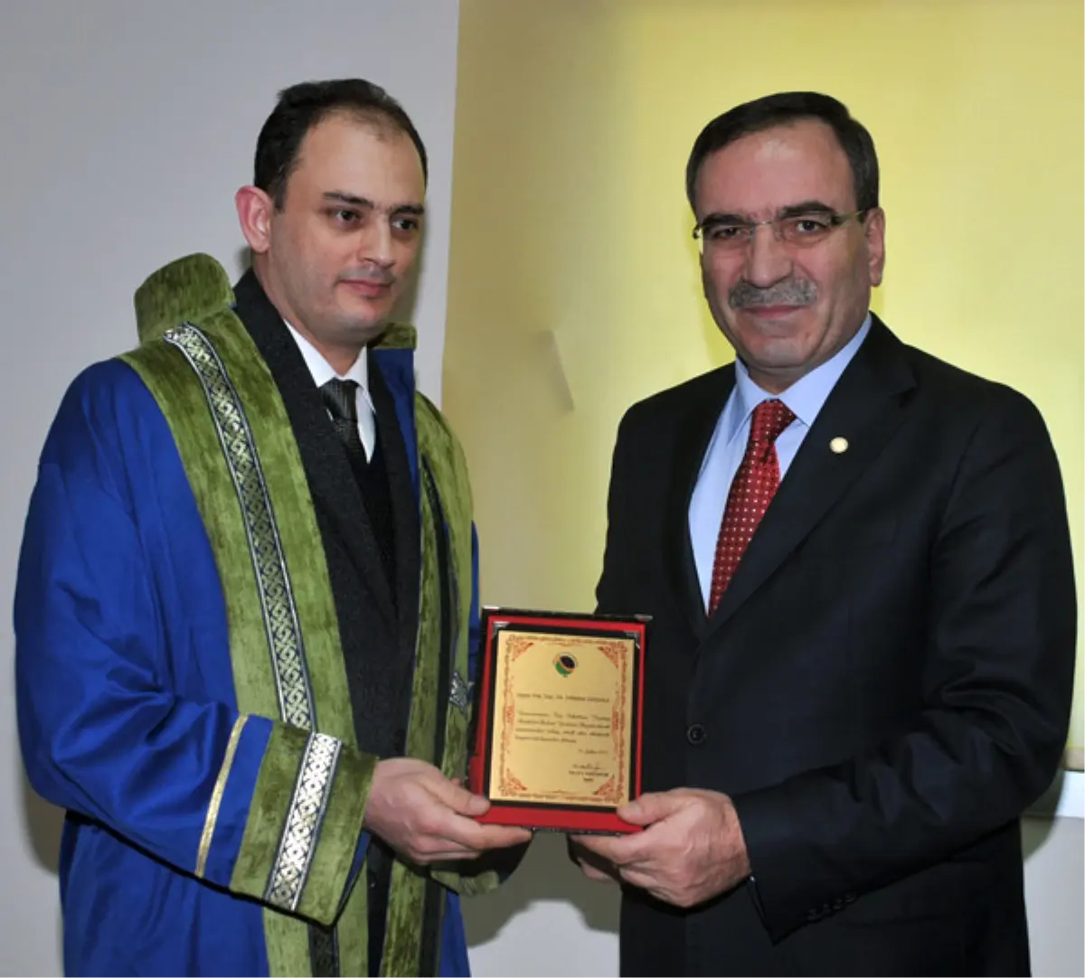 Ahi Evran Üniversitesi Tıp Fakültesine 2 Profesör ile 1 Yardımcı Doçent Geldi