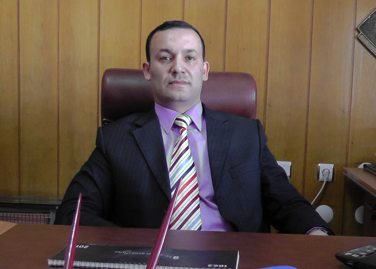 Beyşehir'de Orman Greyderi Kar Mücadelesinde