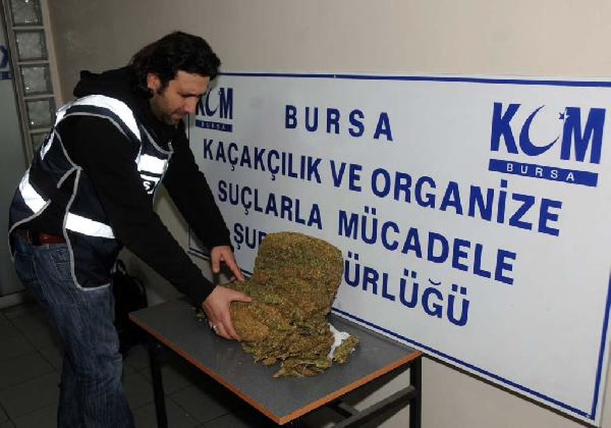 Bursa\'da 5,5 Kilogram Esrar Ele Geçirildi