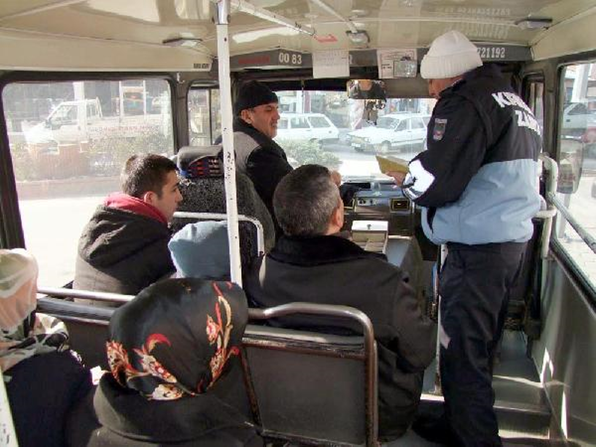 Kırıkkale'de Yolcusu Üşüyen Minibüs Şoförüne 169 Lira Ceza