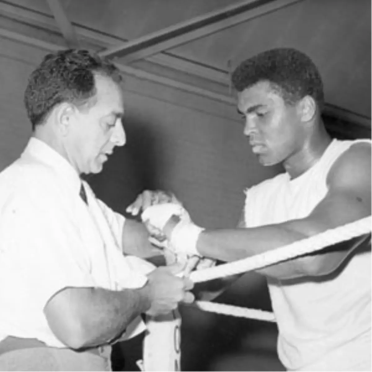 Muhammed Ali\'nin Efsanevi Antrenörü Dundee Öldü