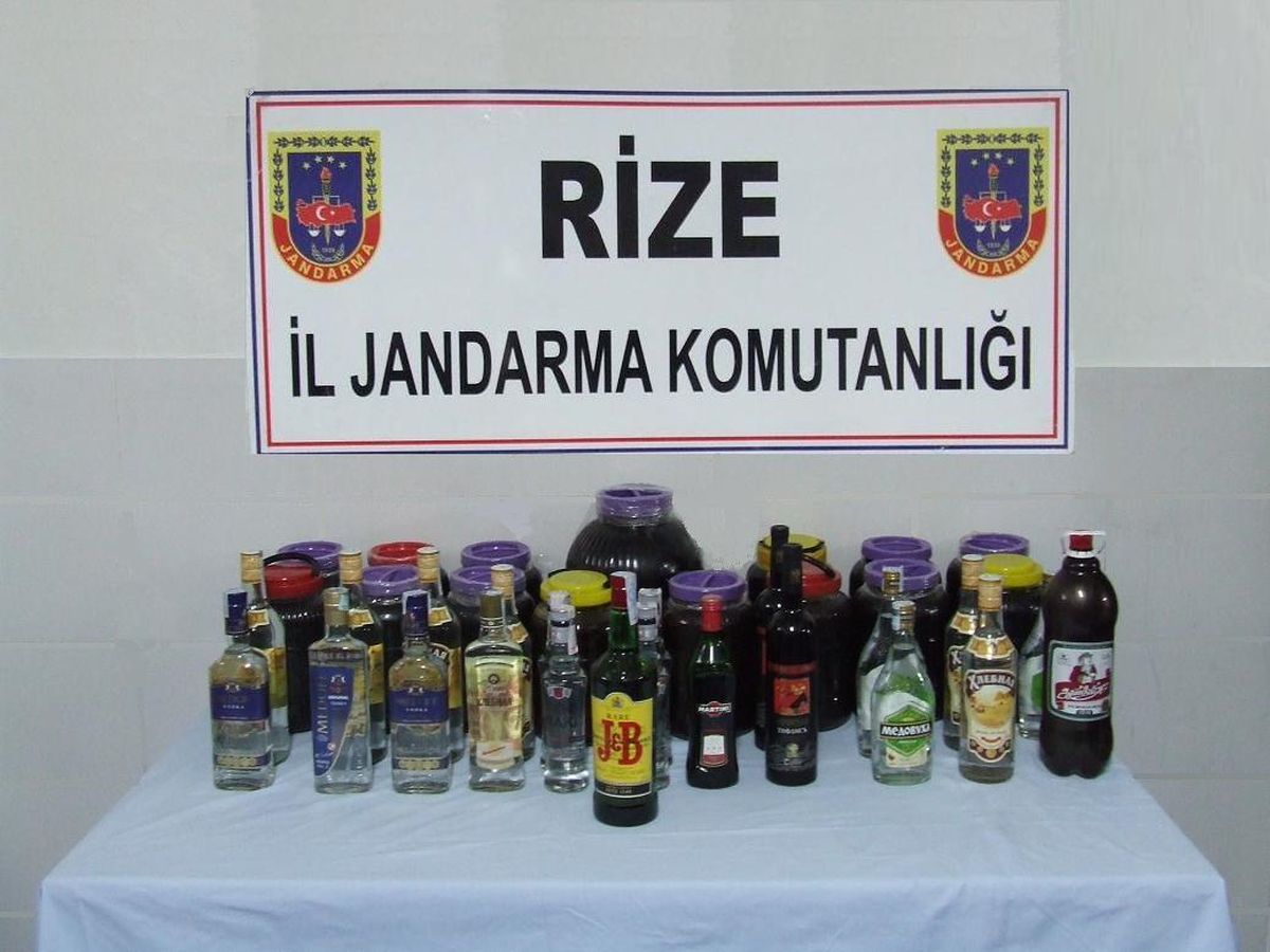 Rize'de Jandarma'dan Kaçak Bal Operasyonu