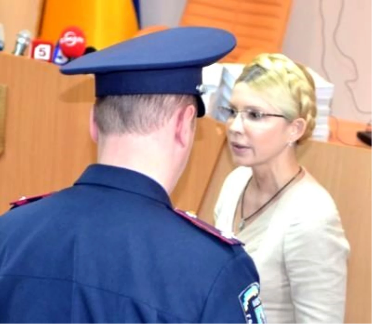 Timoşenko\'nun Kızı, Annesinin Cezaevinde İşkence Gördüğünü İddia Etti