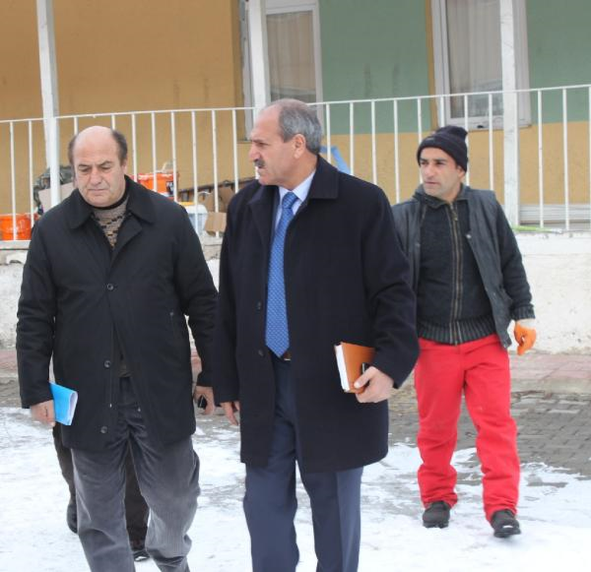 Van'da Öğretmenler İçin 'Barınma Komisyonu'