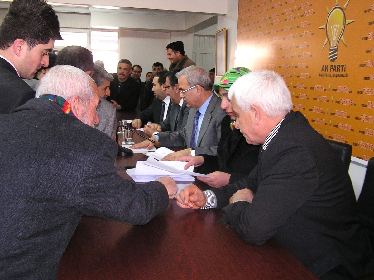 AK Parti Malatya Milletvekili Fındıklı, Halk Günü'ne Katıldı
