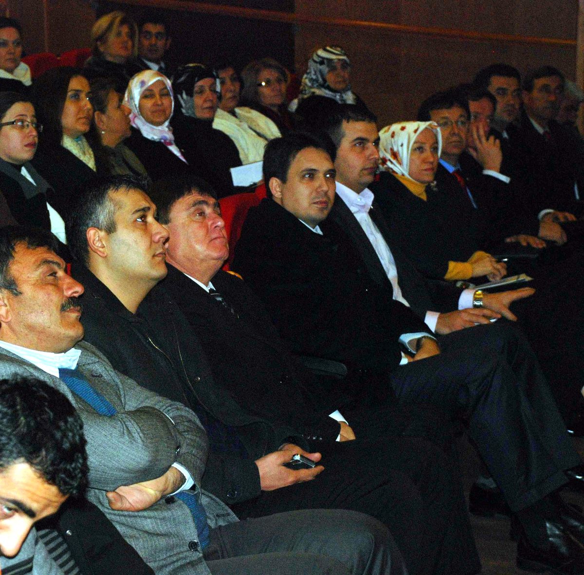 Aydın AK Parti Büyükşehiri Masaya Yatırdı