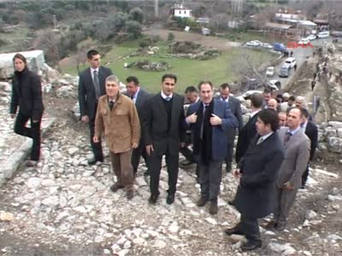 Bakan Günay: Taksim Akm Restore Edilecek