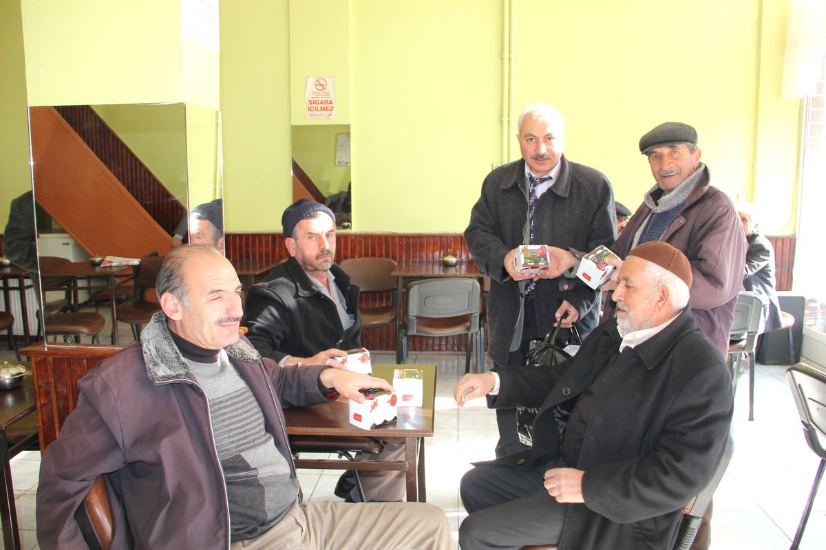 Başkan Ziyrek'ten Kandil Simidi İkramı
