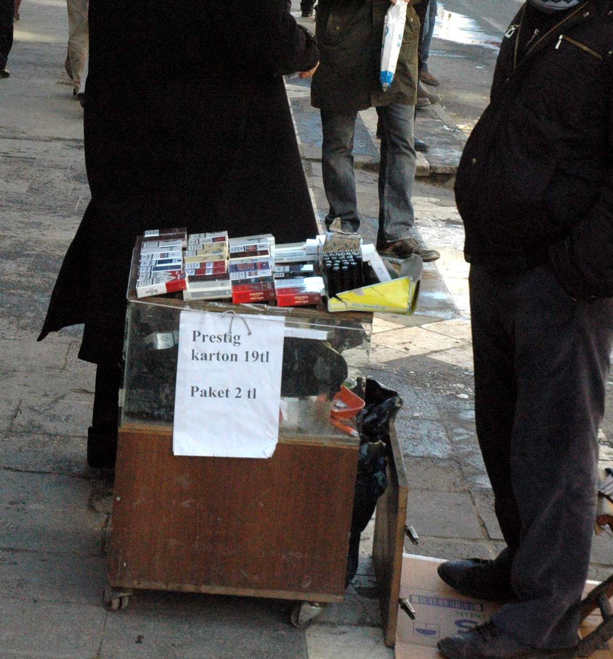 Diyarbakır'ın Her Köşesinde Kaçak Sigara Satılıyor