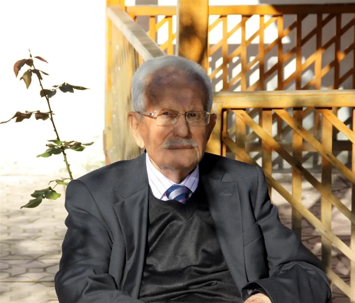 Erzin Eski Belediye Başkanı Kara Vefat Etti