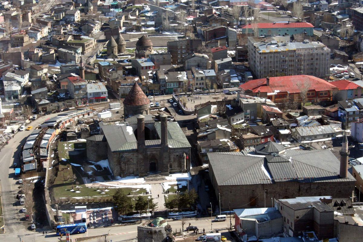 Erzurum Dışında 980 Bin Erzurumlu Var