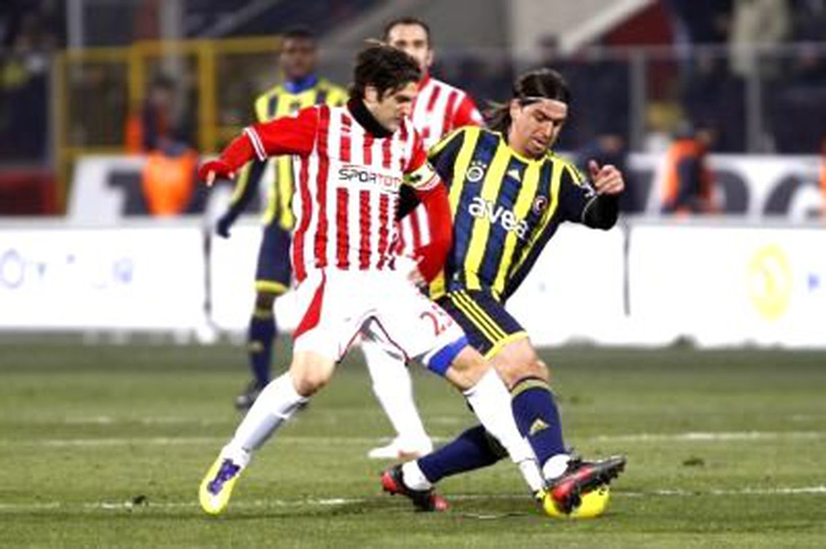 Fenerbahçe Hafta Arası Yine Kazanamadı