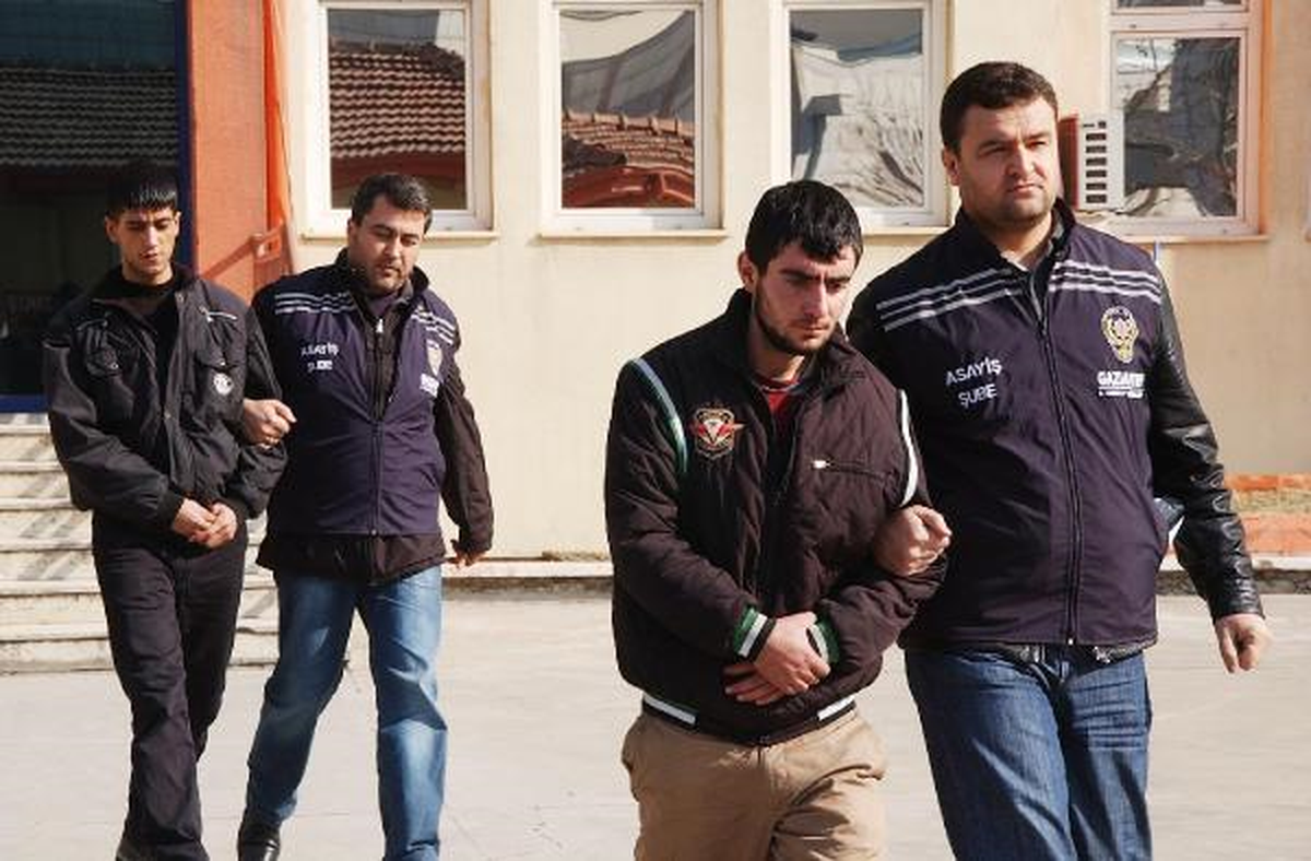 Kadınların Cep Telefonunu Çalan Kapkaççılar Yakalandı