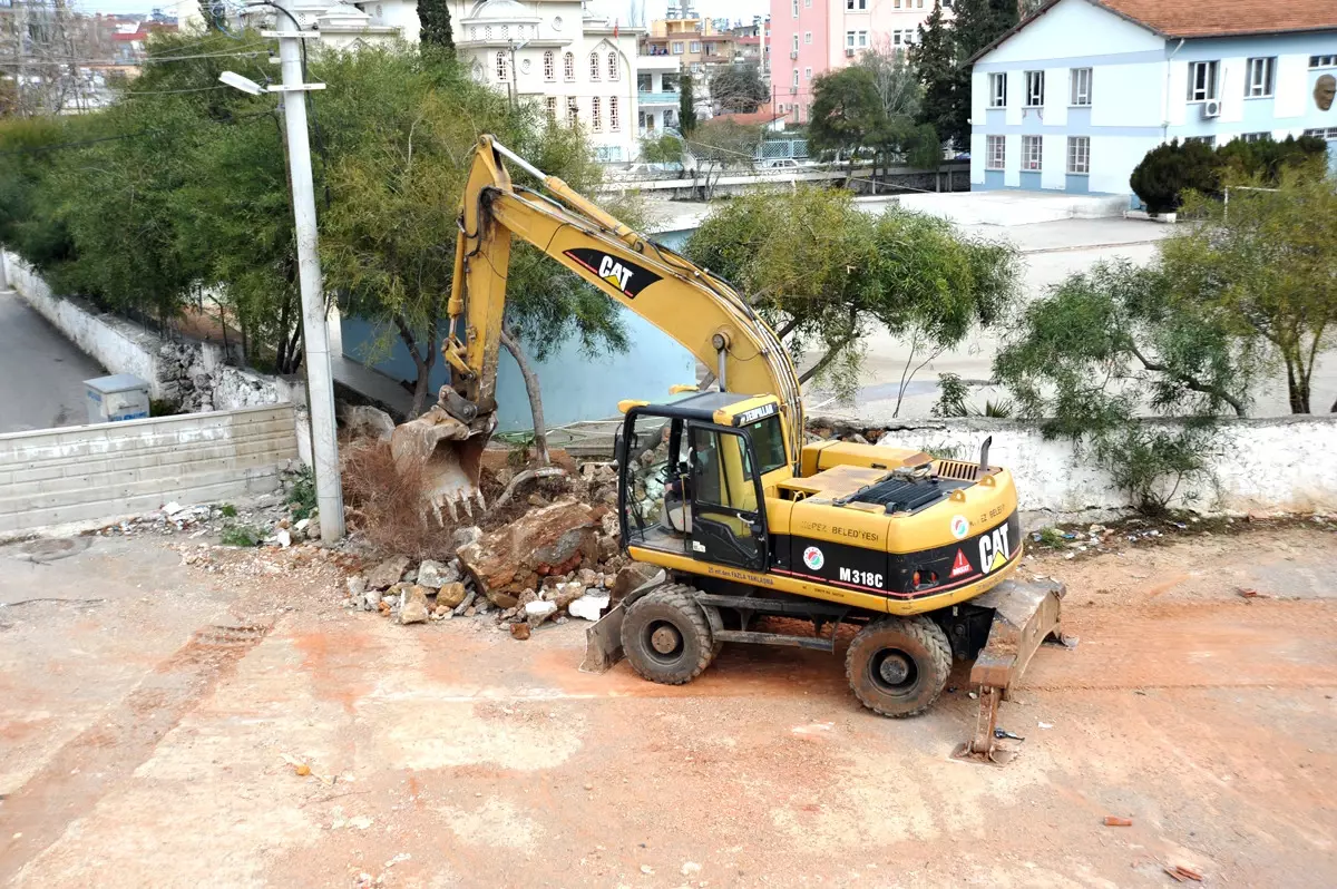 Kepez'de Okul Bahçelerinde Genişletme Çalışmaları